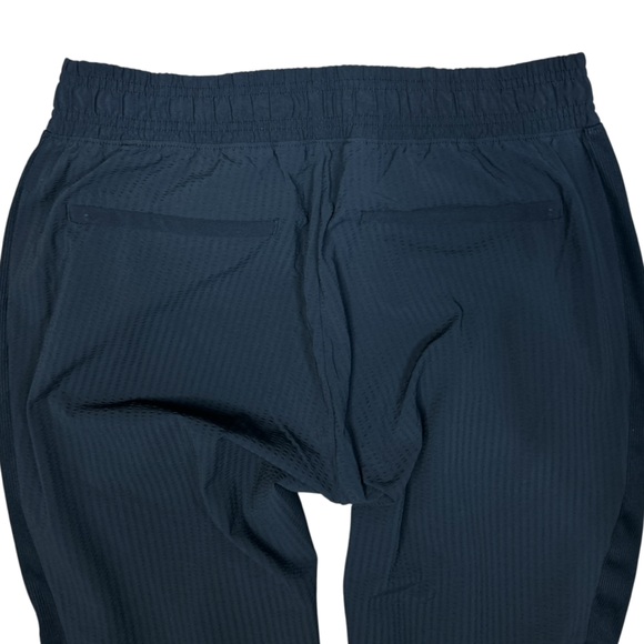 ATHLETA TEXTURED BROOKLYN JOGGER 8 Black Wrinkle Resistant Travel Quick Dry. - Picture 9 of 14